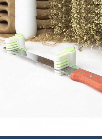 Нож 35 см крупный зуб для бисквита, торта, хлеба + 2 держателя Эксперты Кухни Нож 35 см крупный зуб для бисквита, торта, хлеба + 2 держателя Эксперты Кухни