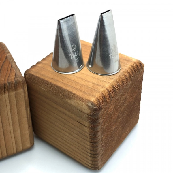 Кондитерская насадка лента №44 Tulip™ (Smooth Basketweave) Кондитерская насадка лента №44 Tulip™ (Smooth Basketweave)