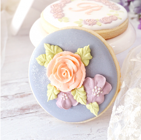 Кондитерская насадка 101 Tulip прорезь 7 мм, лепесток прямой малый Кондитерская насадка 101 Tulip прорезь 7 мм, лепесток прямой малый